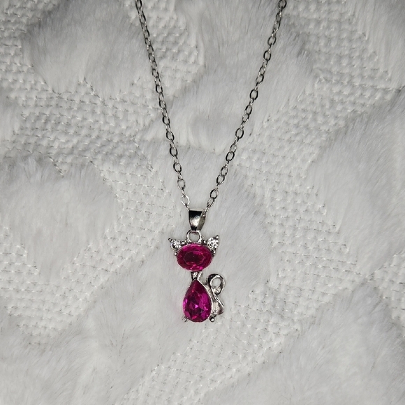 Elegant Pink Crystal Silver Necklace - Picture 2 of 4